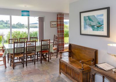 Knowehead Cottage - Family Room