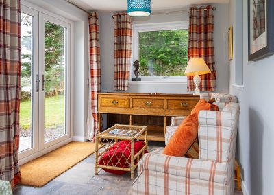 Knowehead Cottage - Family Room