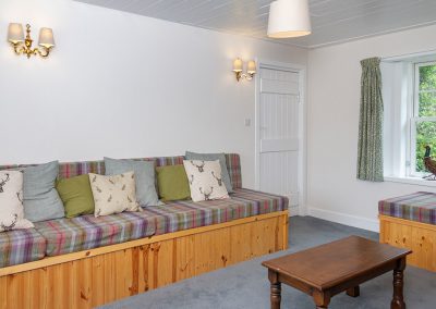 Knowehead Cottage - Living Room