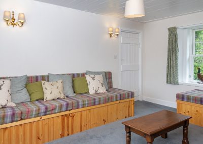 Knowehead Cottage - Living Room